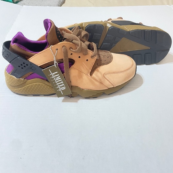 LIMITED EDITION NIKE AIR HUARACHE MENS. - Picture 15 of 15